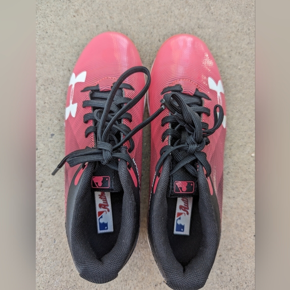 Under Armour Leadoff Low 1297316-002 Youth 2.5 Baseball And Softball Cleats - Picture 4 of 9